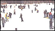 2 photos of Bowness park skating area - 27 kb